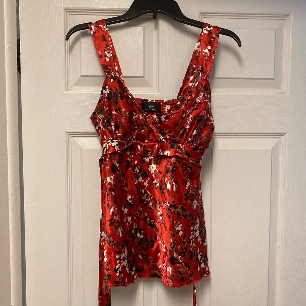 NWT Juniors Byline babydoll top size M.